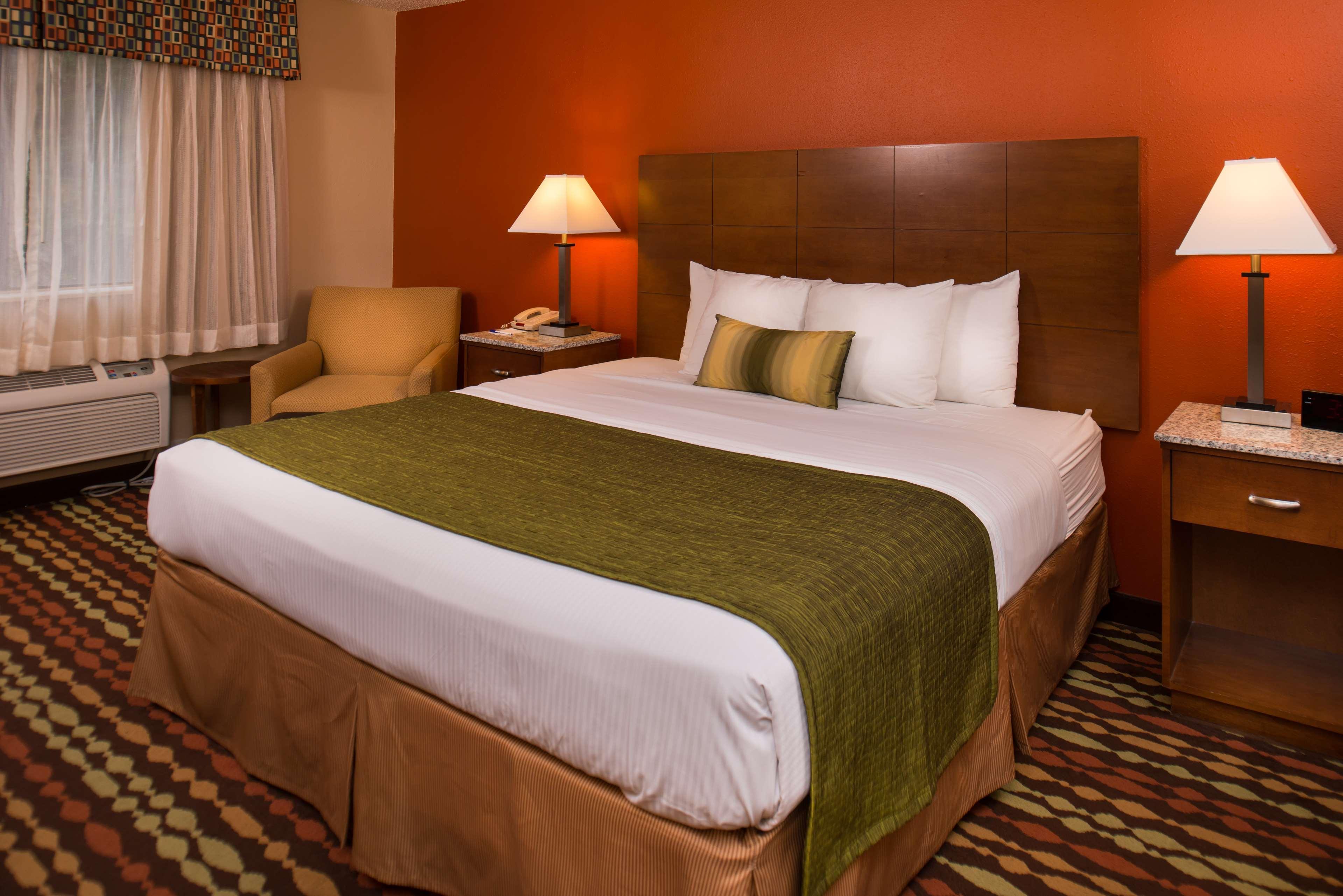 Best Western Ambassador Inn & Suites Wisconsin Dells Extérieur photo