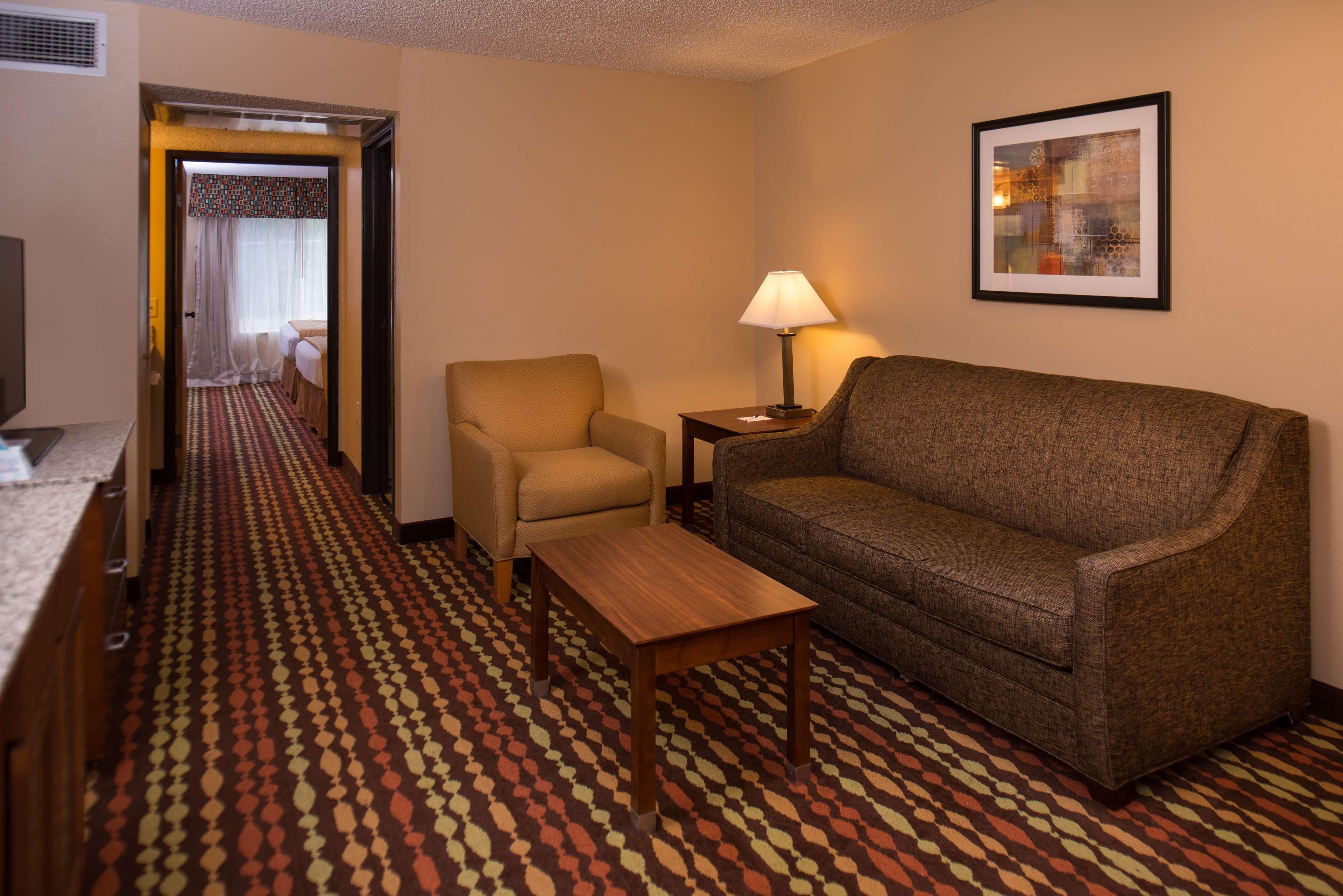 Best Western Ambassador Inn & Suites Wisconsin Dells Extérieur photo