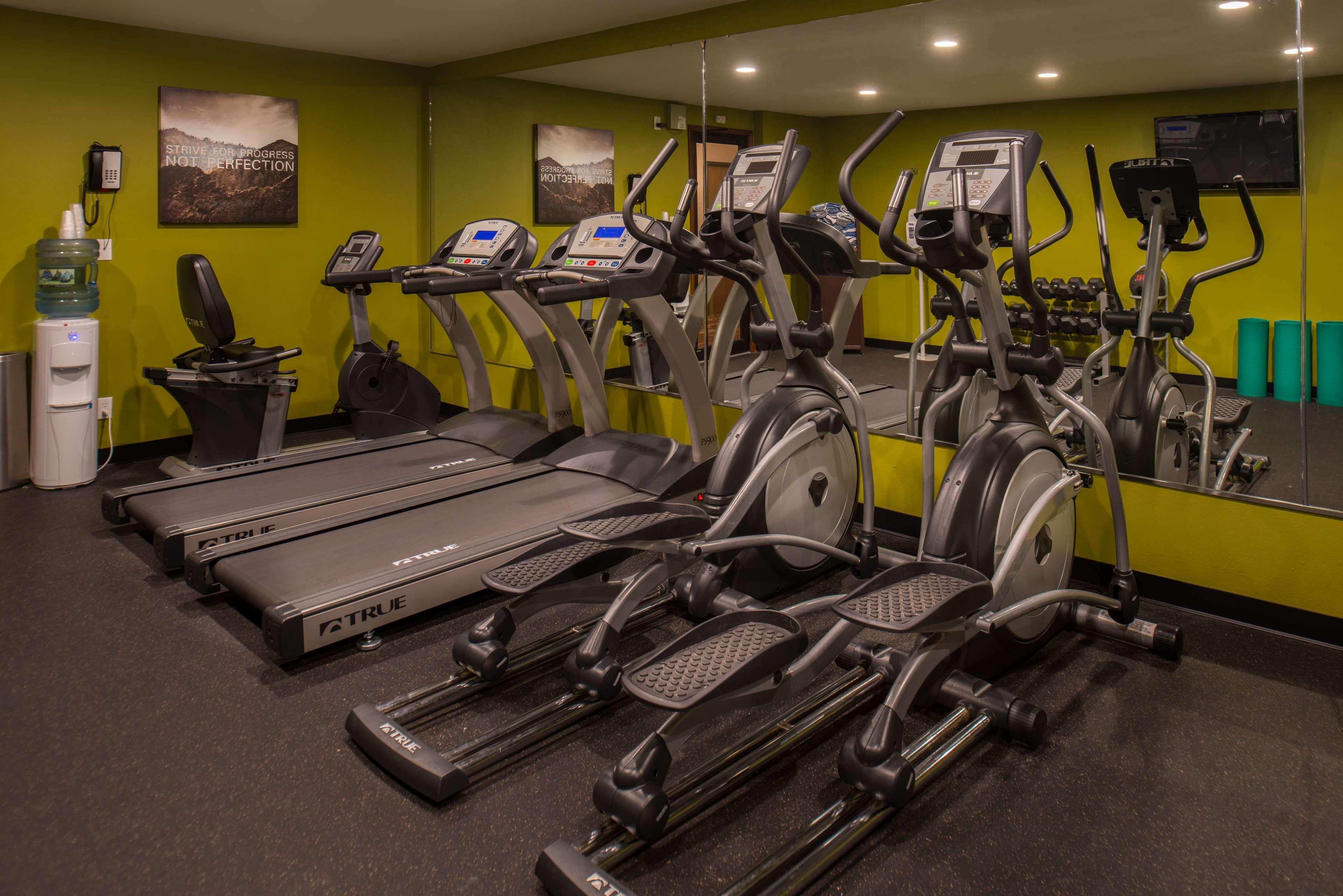 Best Western Ambassador Inn & Suites Wisconsin Dells Extérieur photo