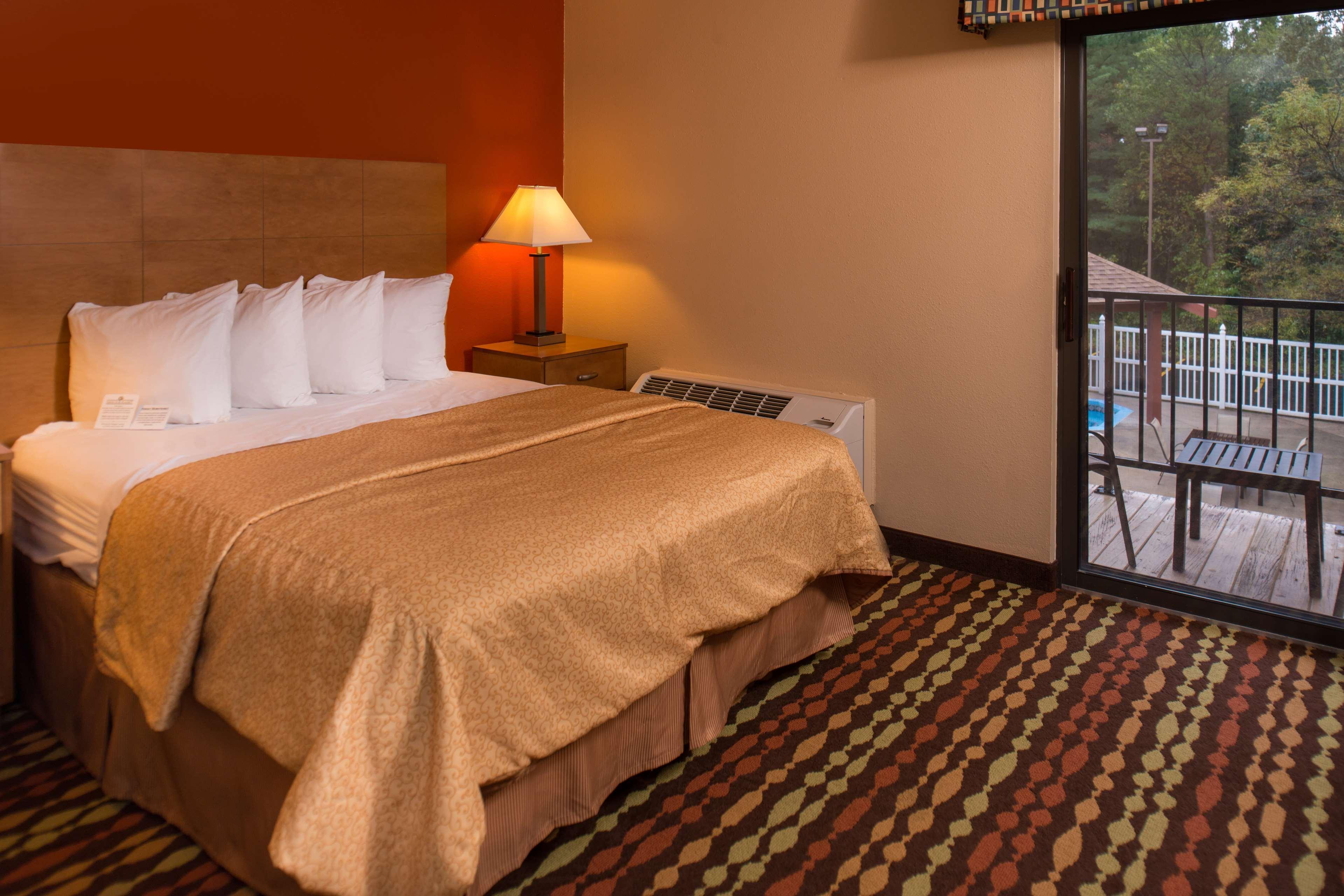 Best Western Ambassador Inn & Suites Wisconsin Dells Extérieur photo