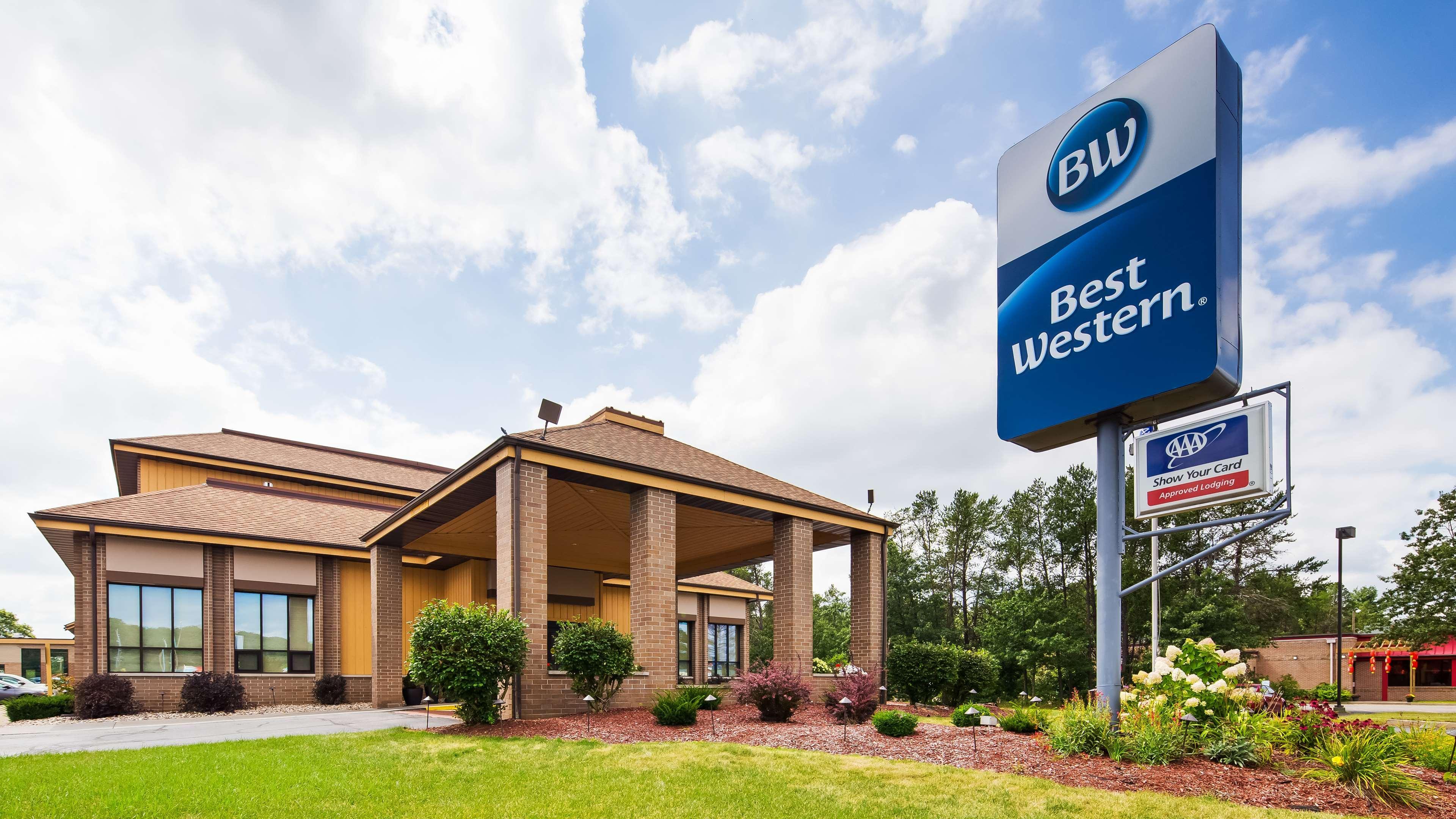 Best Western Ambassador Inn & Suites Wisconsin Dells Extérieur photo