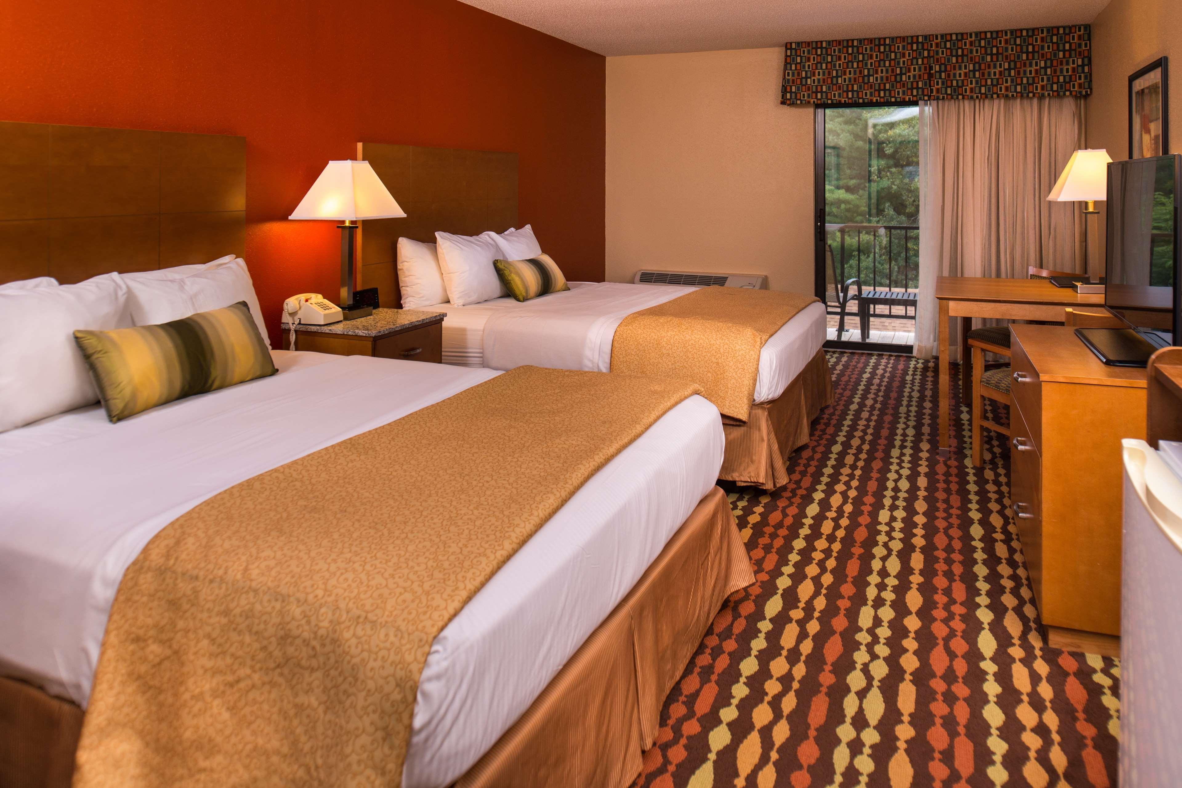 Best Western Ambassador Inn & Suites Wisconsin Dells Extérieur photo