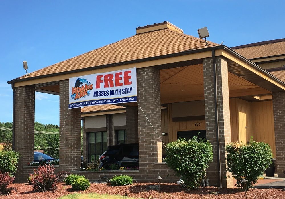 Best Western Ambassador Inn & Suites Wisconsin Dells Extérieur photo